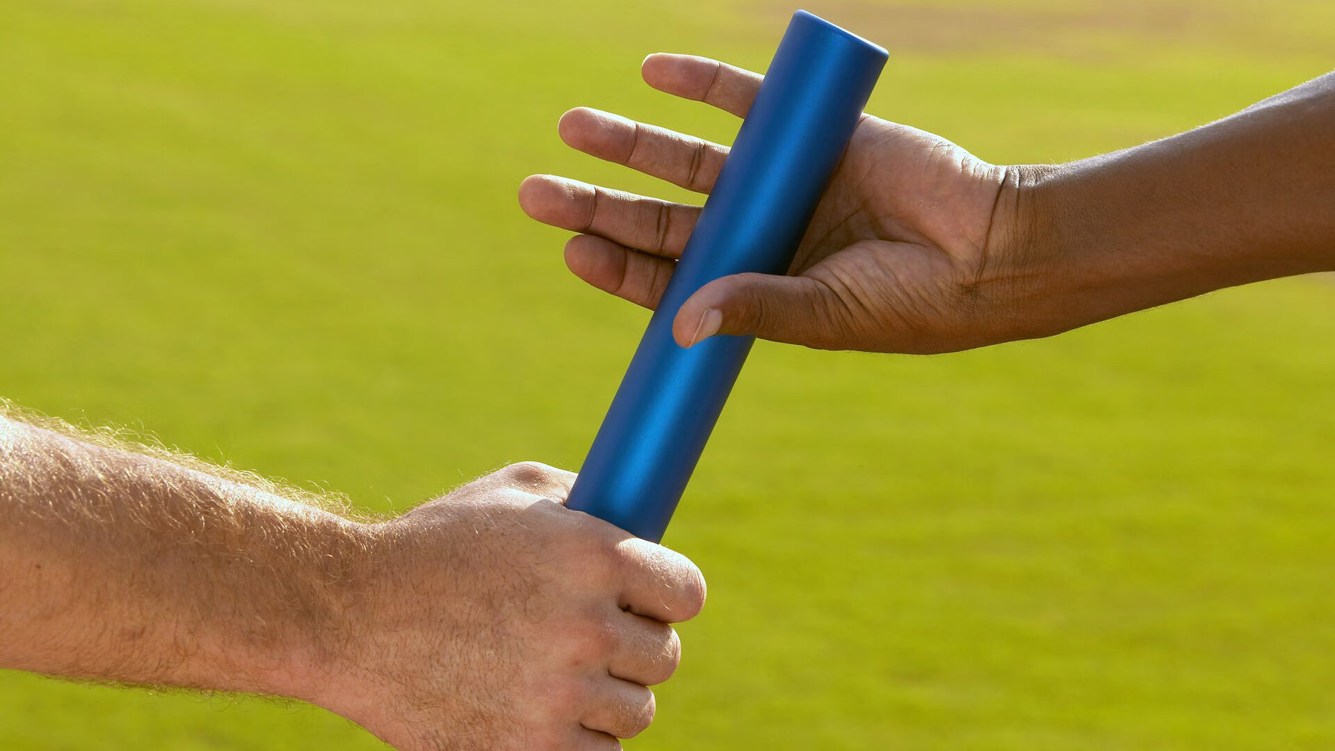 荷兰队在欧洲预赛中表现优异,晋级希望提升