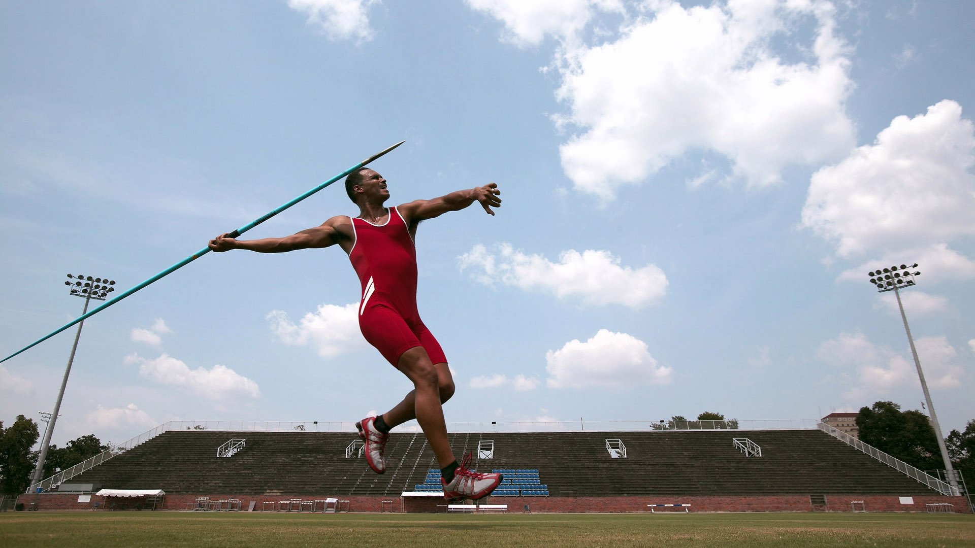 体育新闻中心国际交流活动频繁增强软实力，国际体育十大新闻